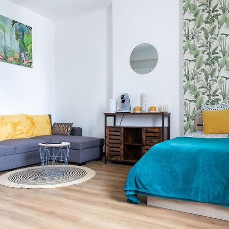 Studio Lorient Proche Centre Gare Wifi Netflix ภายนอก รูปภาพ